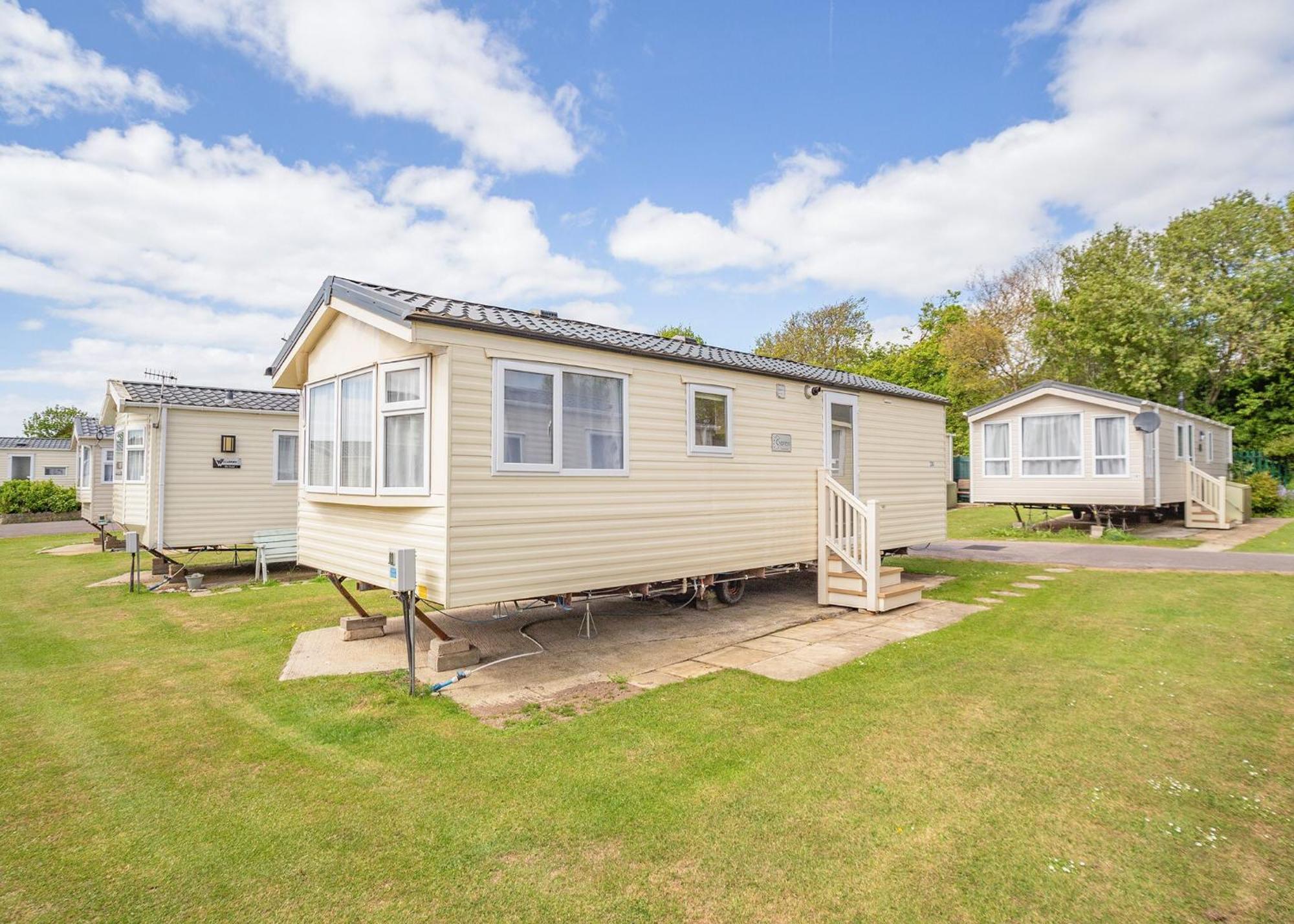 Seadown Park Ξενοδοχείο Charmouth Δωμάτιο φωτογραφία